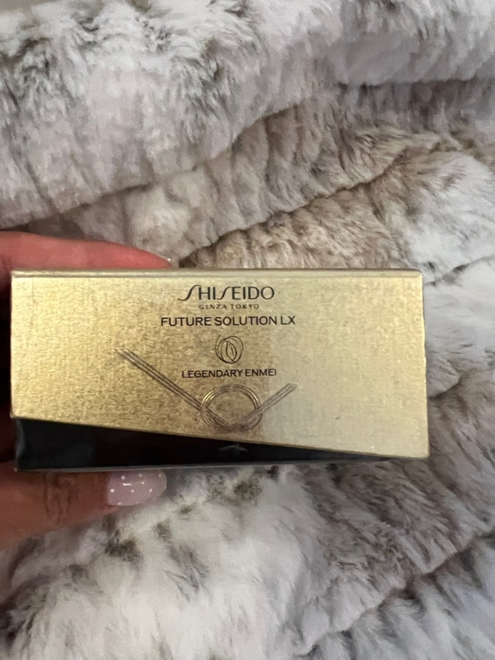 Shiseido Future Solution LX Legendary Enmei Cream - Gold and Black